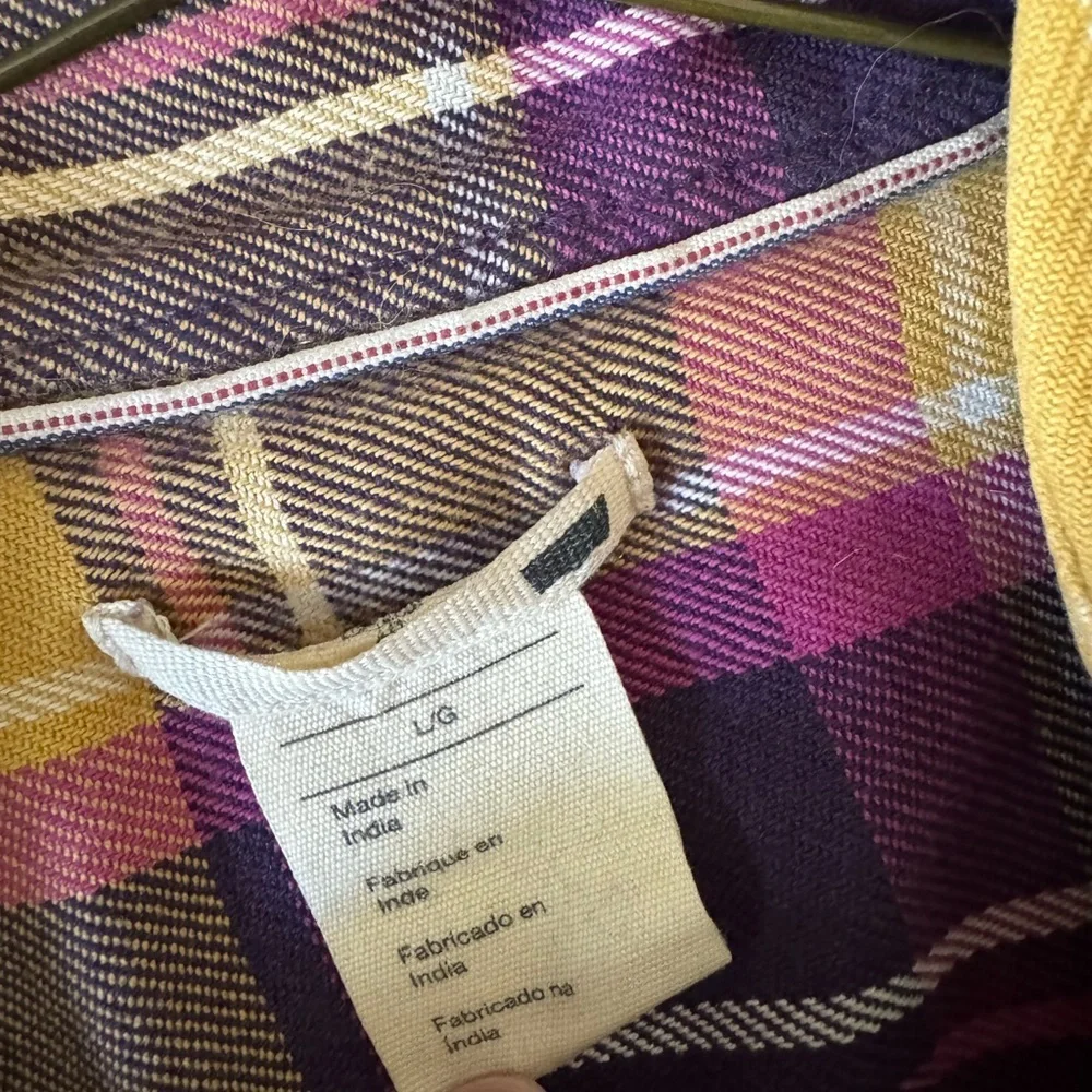 Levi's Women's Plaid Button Down Shirt - Purple, Yellow, Brown size L - Picture 5 of 10